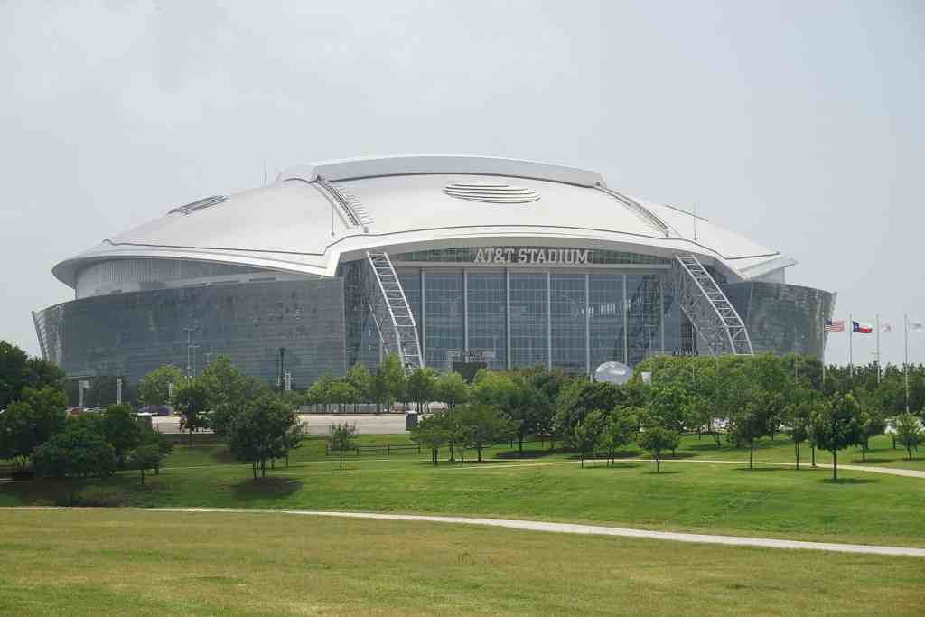 AT&T Stadium
Photo Credit: Michael Barera Wikipedia
