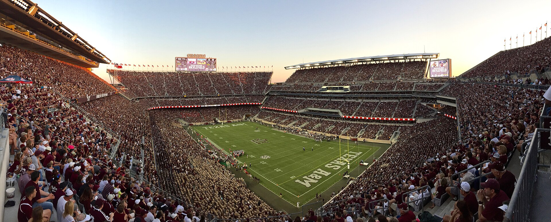 Kyle Field: Texas A&M Football Insider Tips, Best Seats and More.