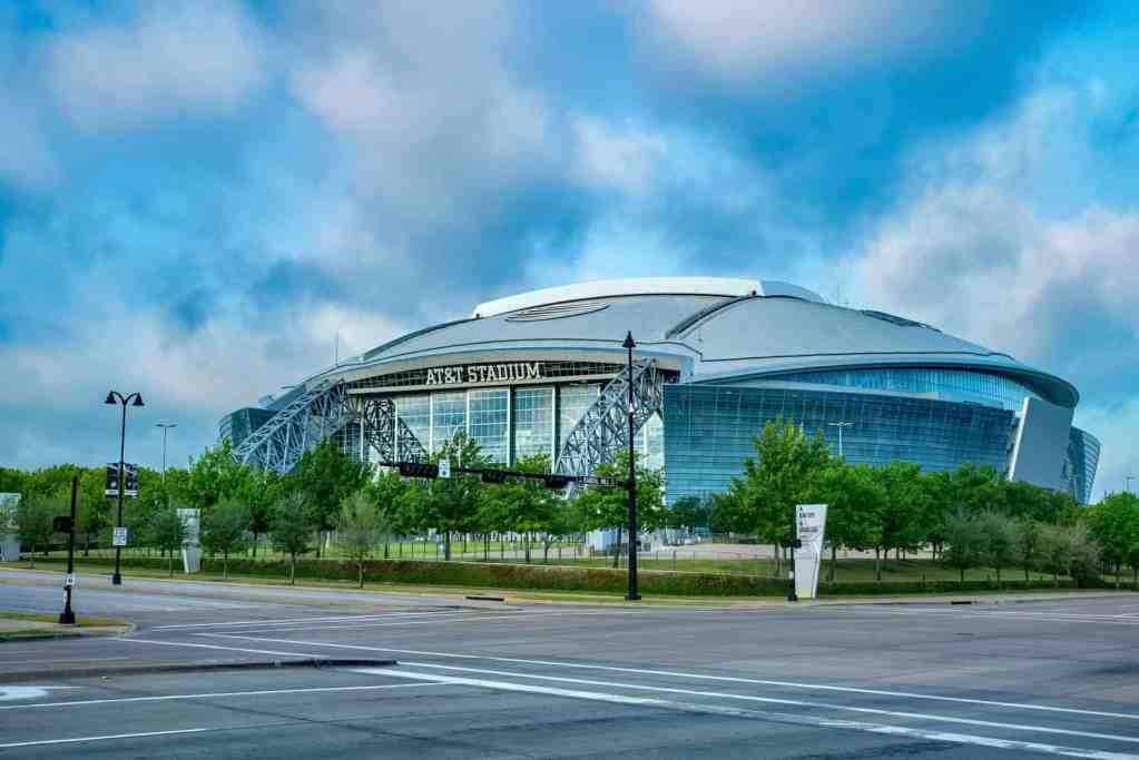 Why You Should Go to AT&T Stadiumphoto credit Trac vu unsplash