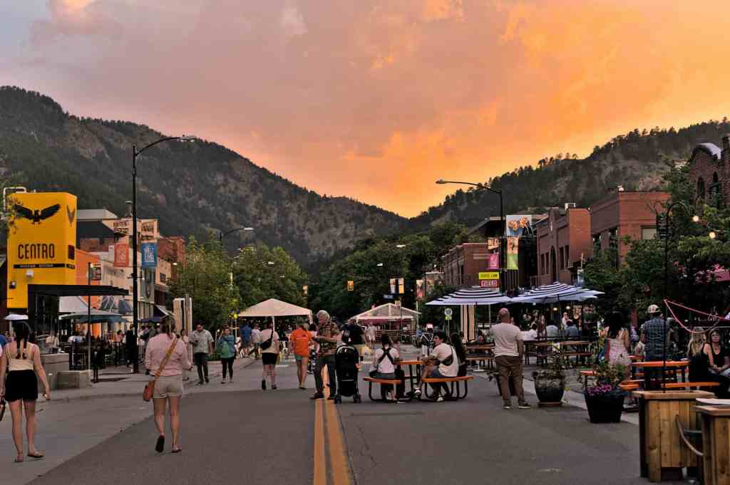 Best Restaurants in Boulder Photo Credit: Deepak Adhikari Unsplash