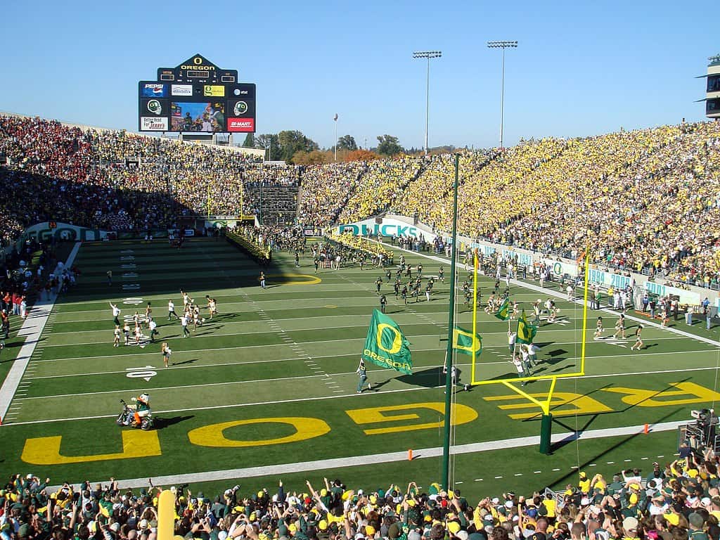 A Travel Guide To Legendary Autzen Stadium Photo Credit: Bobak Ha Eri Wikipedia
