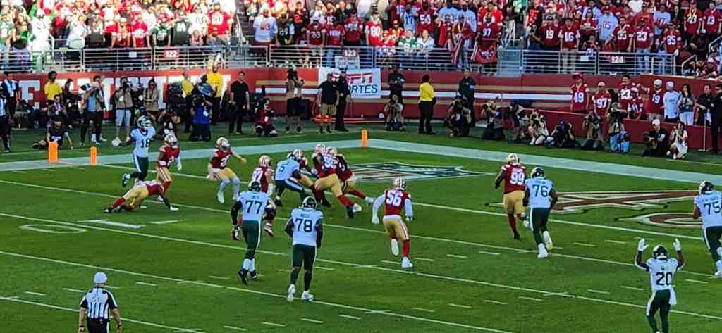 Levi's Stadium: Best Seats, Insider Tips and More 3 Best Seats at Levis's Stadium
Photo Credit Fredrick Lee Unsplash