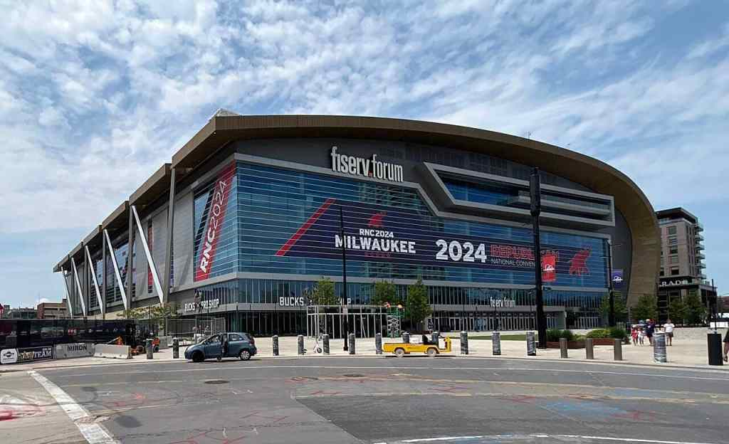 Fiserv Forum Insider Tips
Photo Credit: Secretname101 Wikipedia