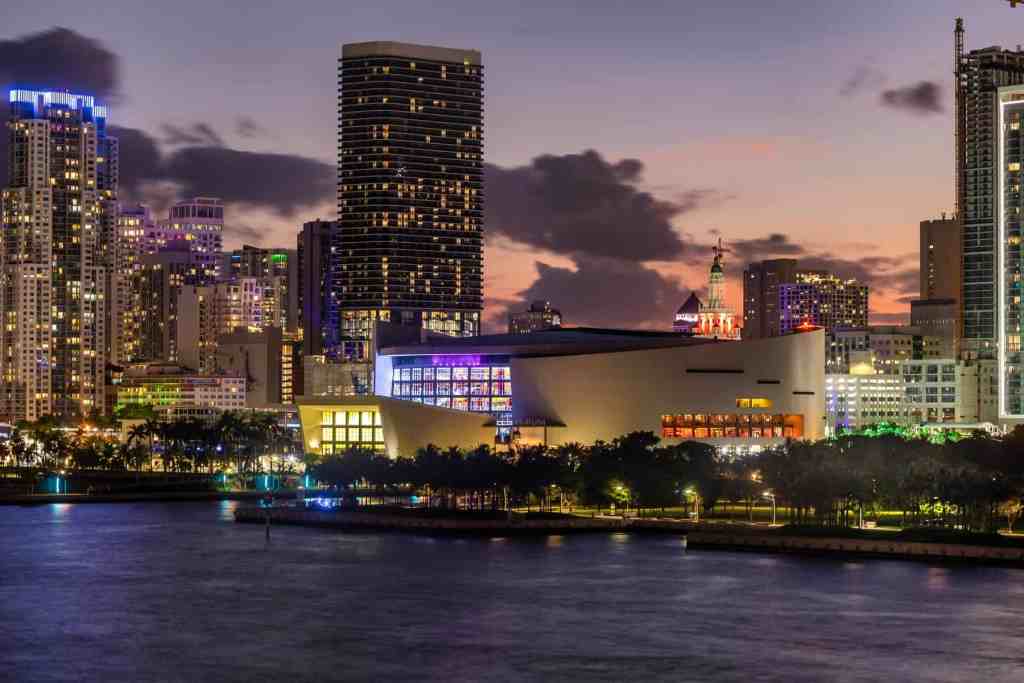 The Ultimate Guide To The Kaseya Center In Miami Photo Credit: Rolando Yera Unsplashhttps://unsplash.com/photos/a-city-skyline-at-night-SHMLtIv2dDQ?utm_content=creditShareLink&utm_medium=referral&utm_source=unsplash
