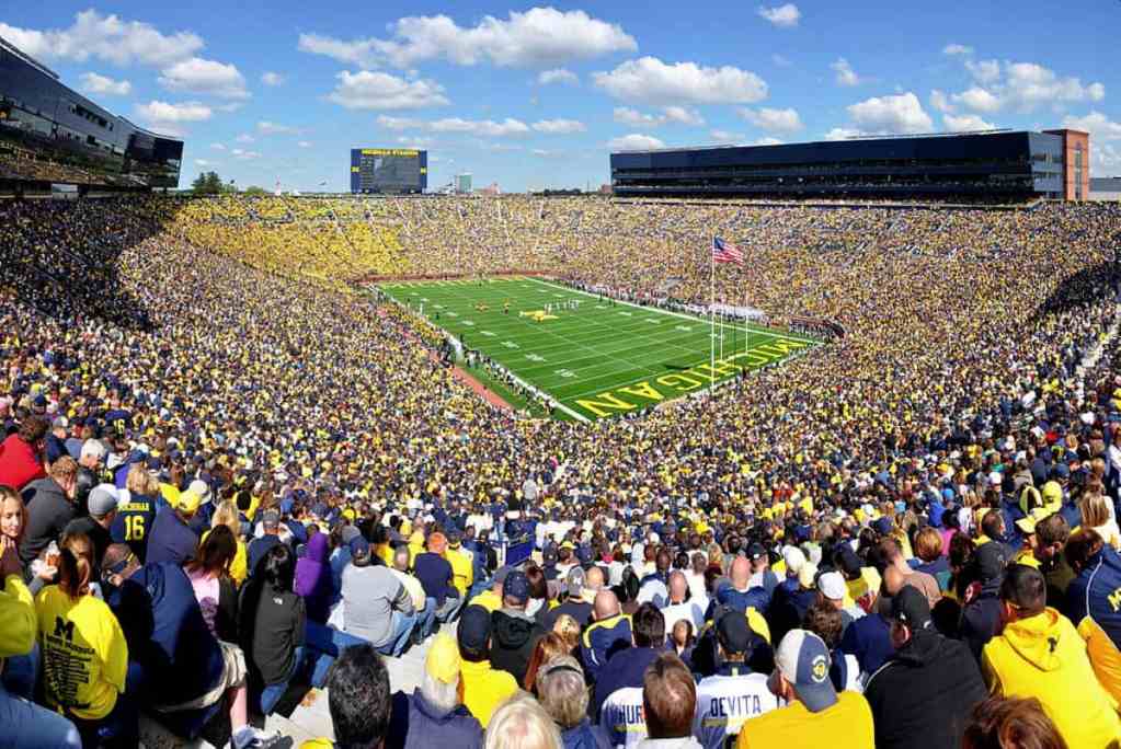 Michigan Football: The Ultimate Travel Guide To Michigan Stadium Photo Crdit AndrewHorne Wikipedia