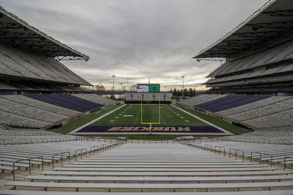 Husky Stadium Seating Chart
Photo Credit: atomic taco Wikipedia