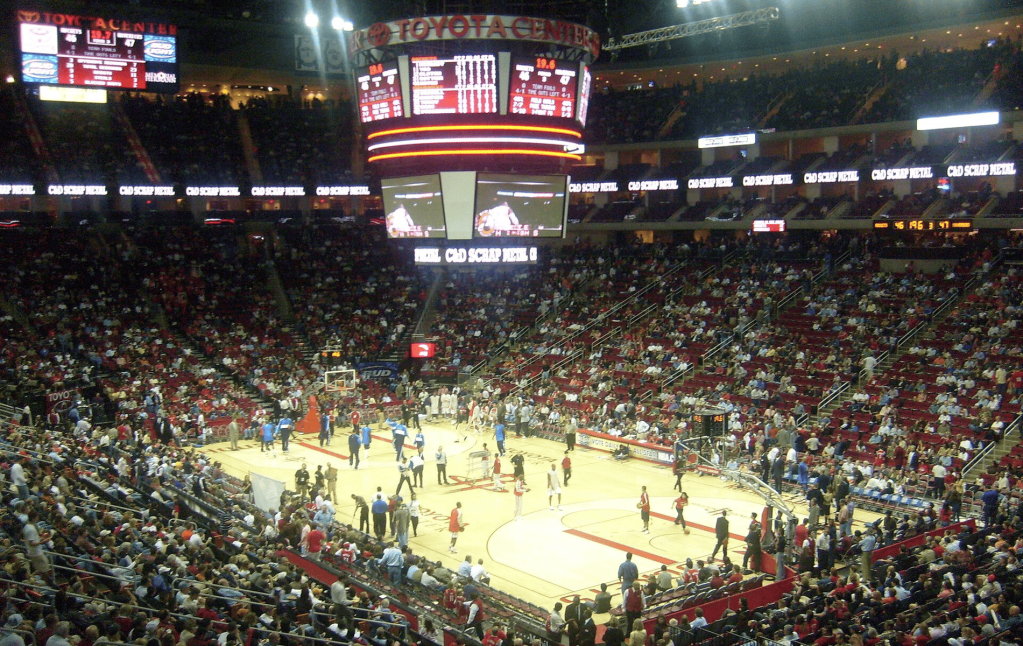 Toyota Center Insider Tips and Hacks
Photo Credit: Hequalstohenry Wikipedia