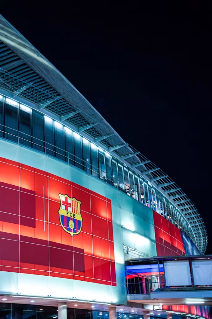 Camp Nou Bag Policy
photo: Fikri Rayis Unsplash